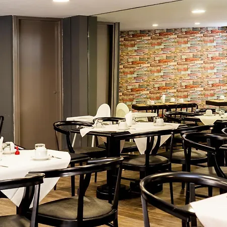 Apartmanhotel Elina 3*