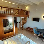 Lejlighedshotel Elina 3*