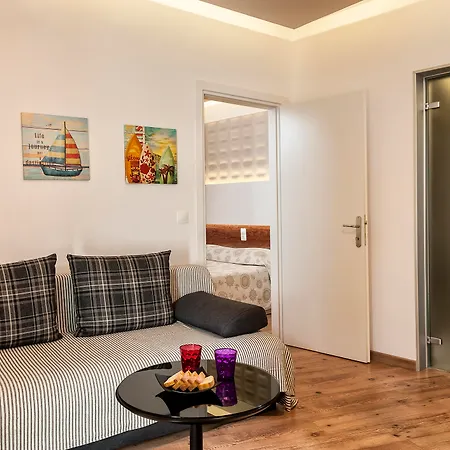 Aparthotel Elina
