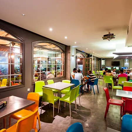 Elina Aparthotel 3*