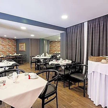 Aparthotel Elina