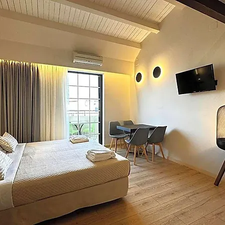 Aparthotel Elina 3*