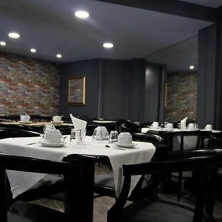 Aparthotel Elina 3*