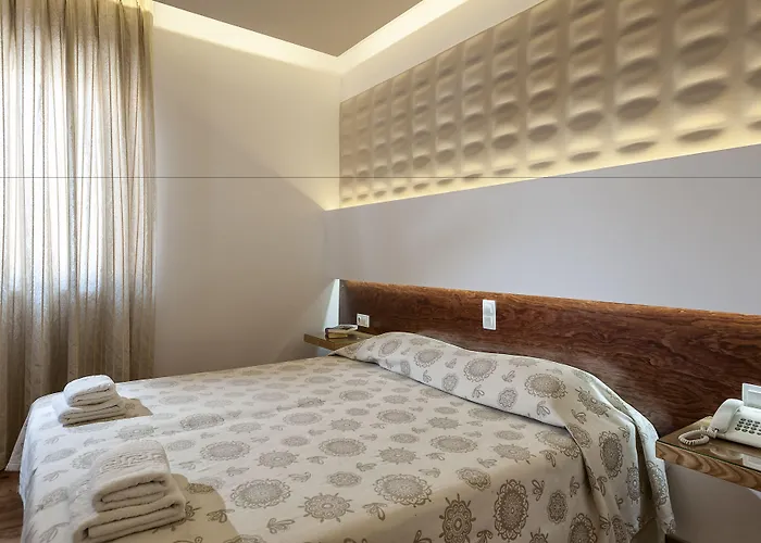 Elina Ретимно (Крит)