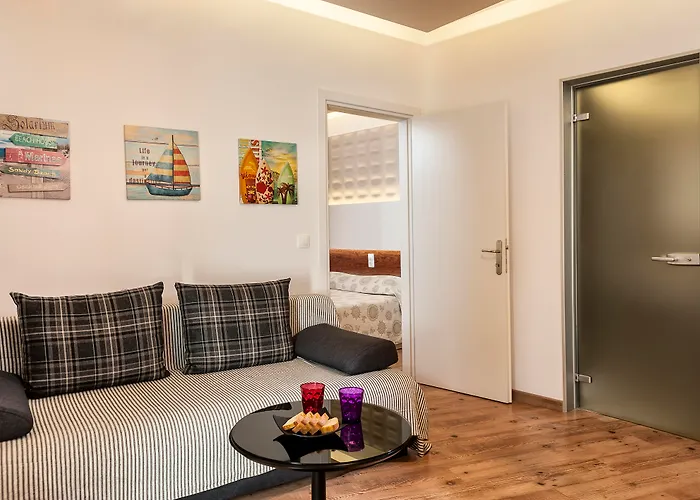 Hotel apartamentowy Elina