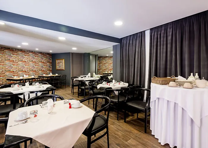 Elina Hotel apartamentowy Retimno